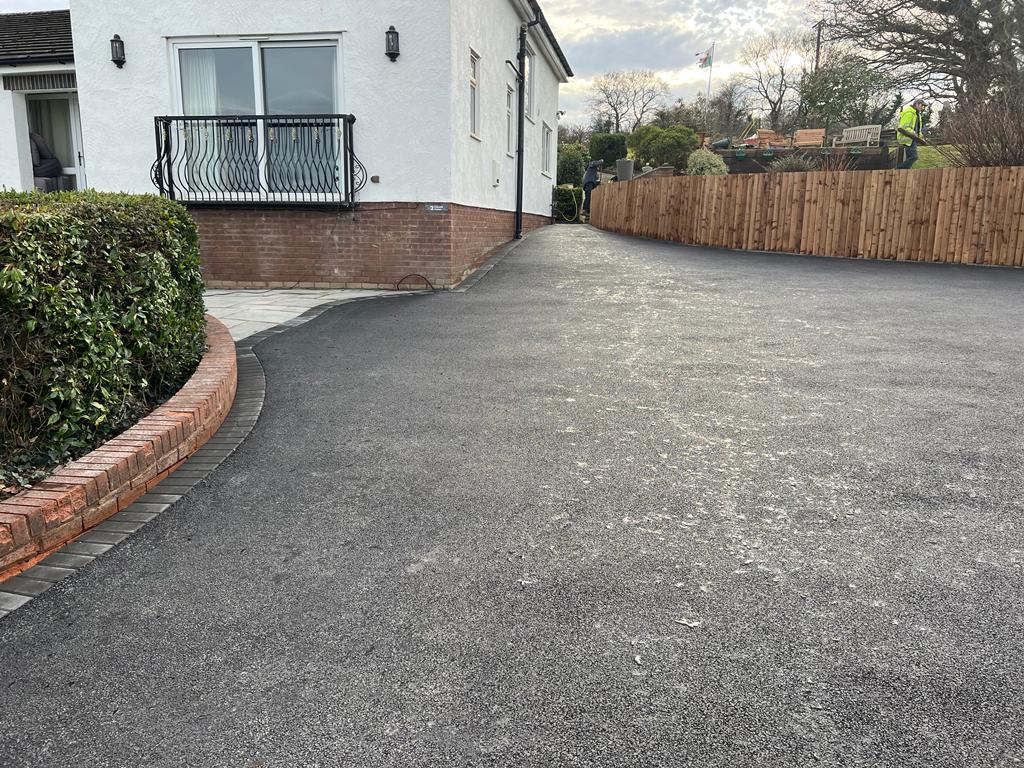 Tarmac Driveways